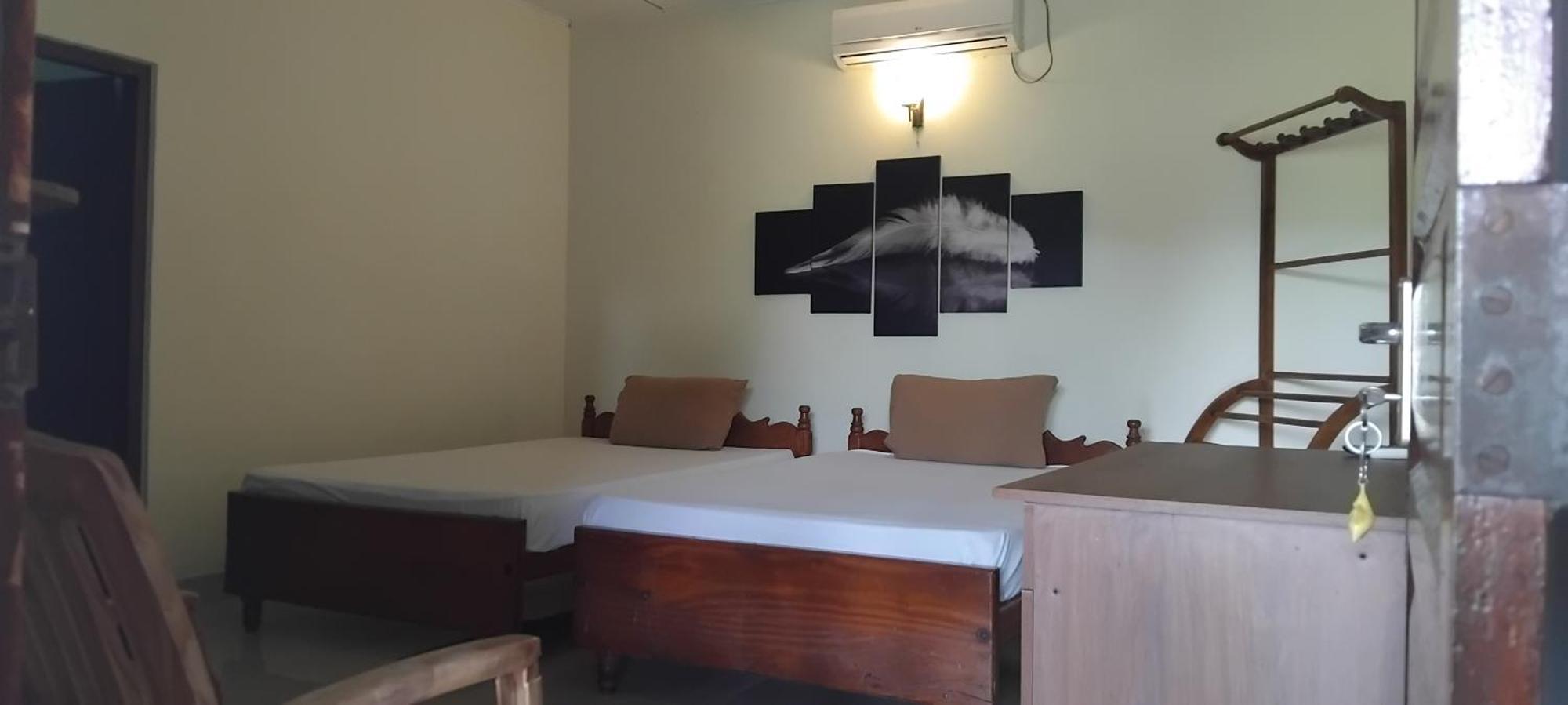 Hansika Guest Inn Buttala الغرفة الصورة